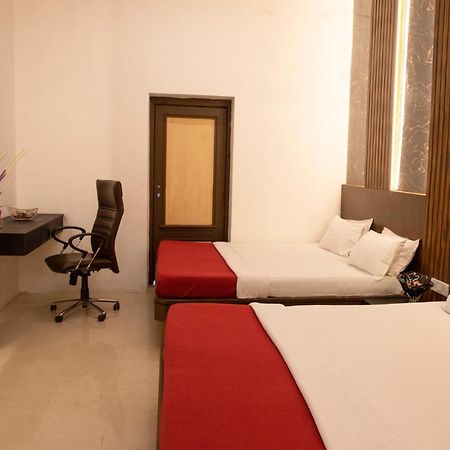 Empire Royale Hotel Bombay Eksteriør billede